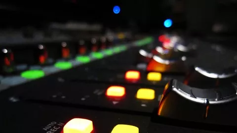 Mixing with Reverb & Delay TUTORIAL